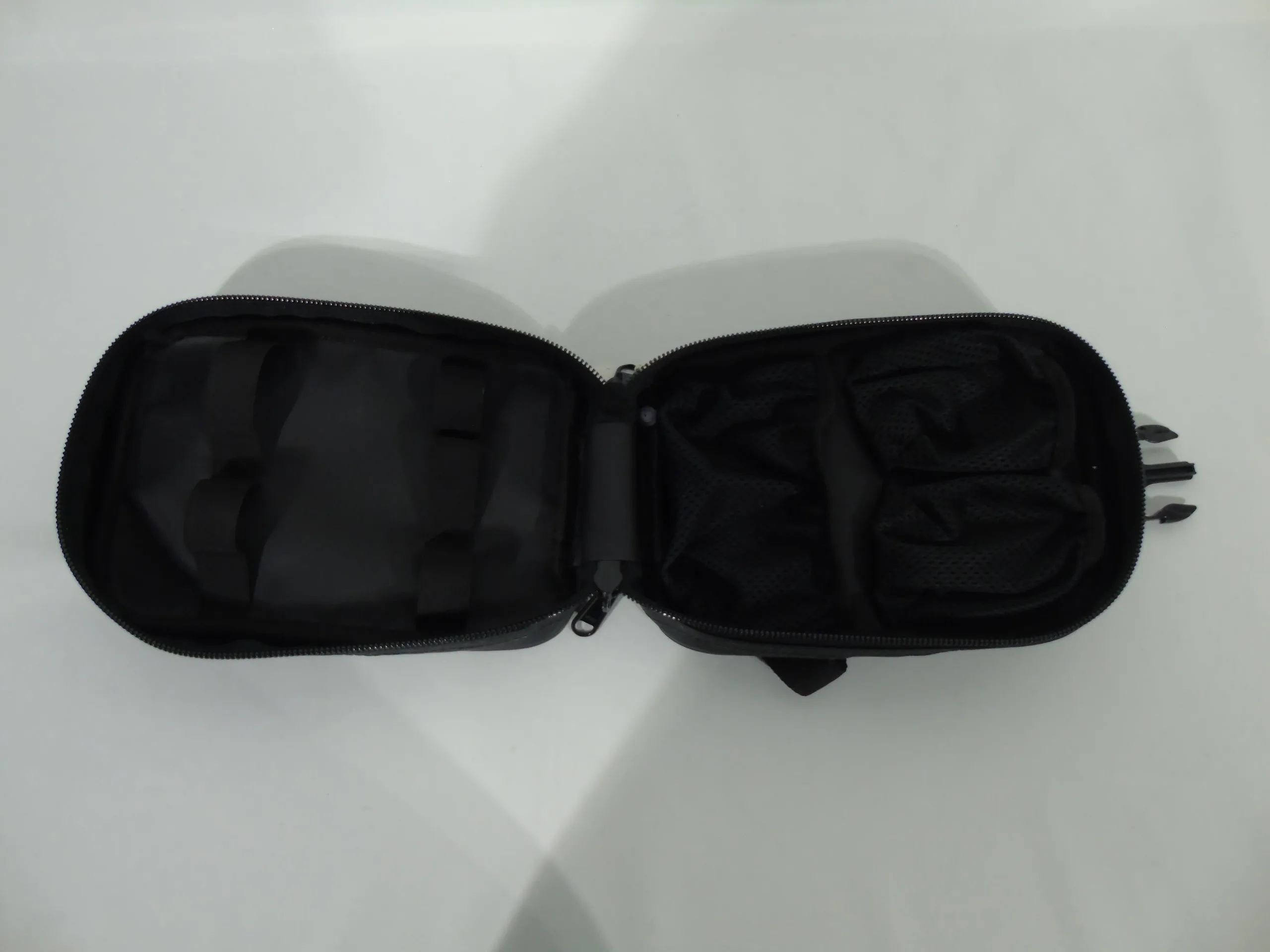 Black Thigh Pouch 4 Black Thigh Pouch - Image 2